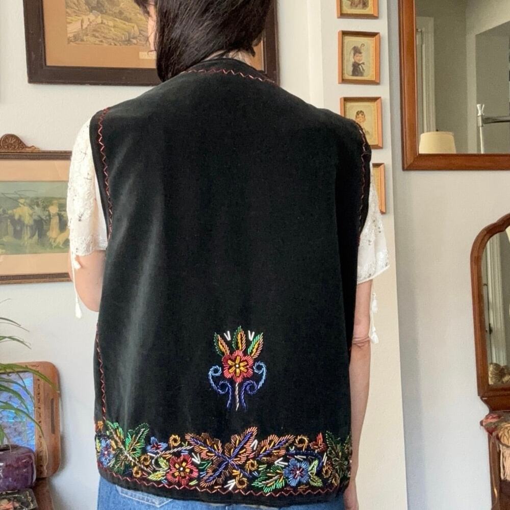 velvet vest glass bead embroidery colorful floral European folk Romanian style - Picture 4 of 10